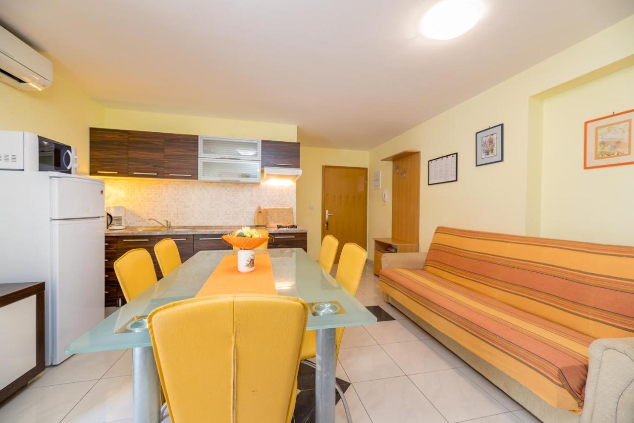 Apartments Ljubica Garden Baška Екстериор снимка