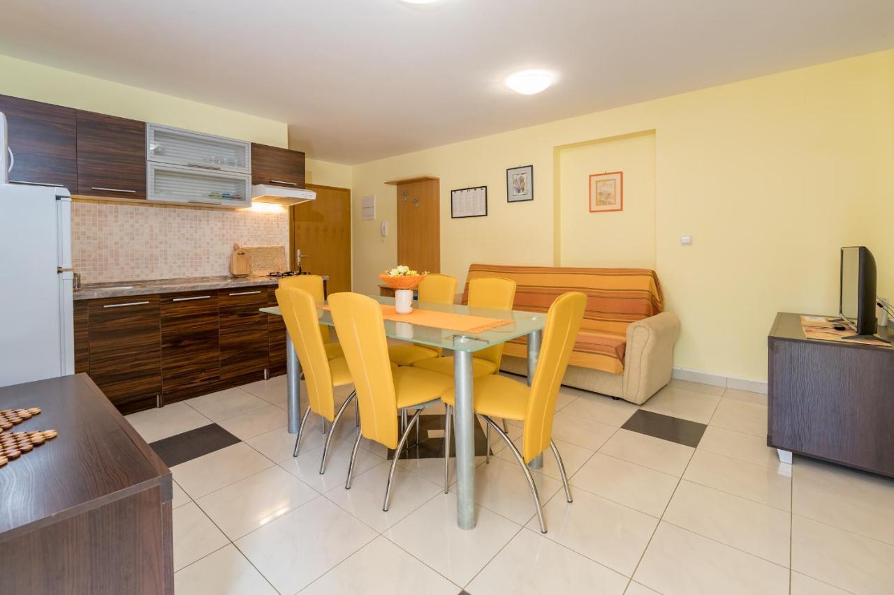Apartments Ljubica Garden Baška Екстериор снимка