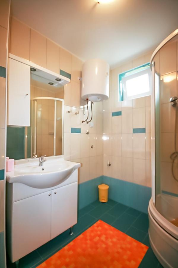 Apartments Ljubica Garden Baška Екстериор снимка